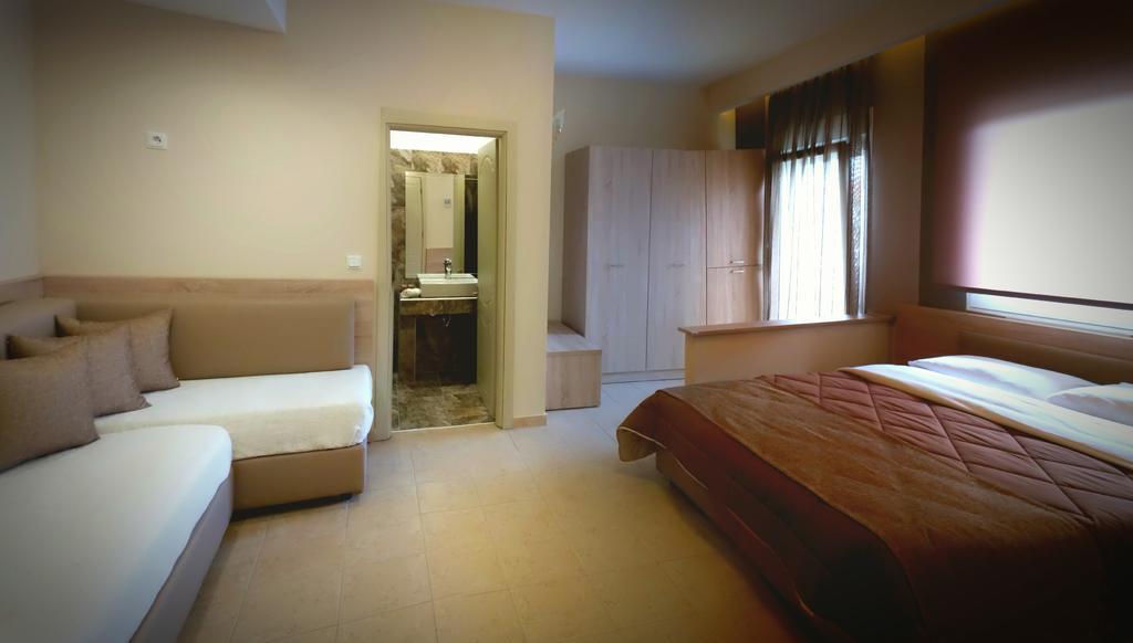 Filippion Hotel Keramotí Habitación foto