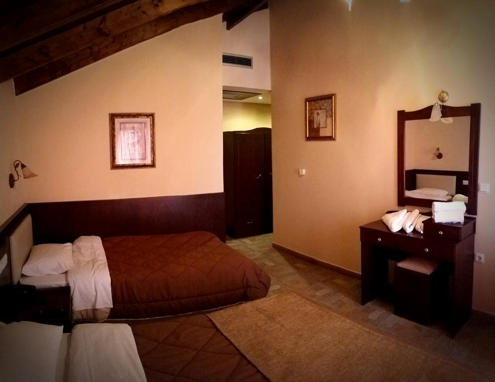 Filippion Hotel Keramotí Habitación foto