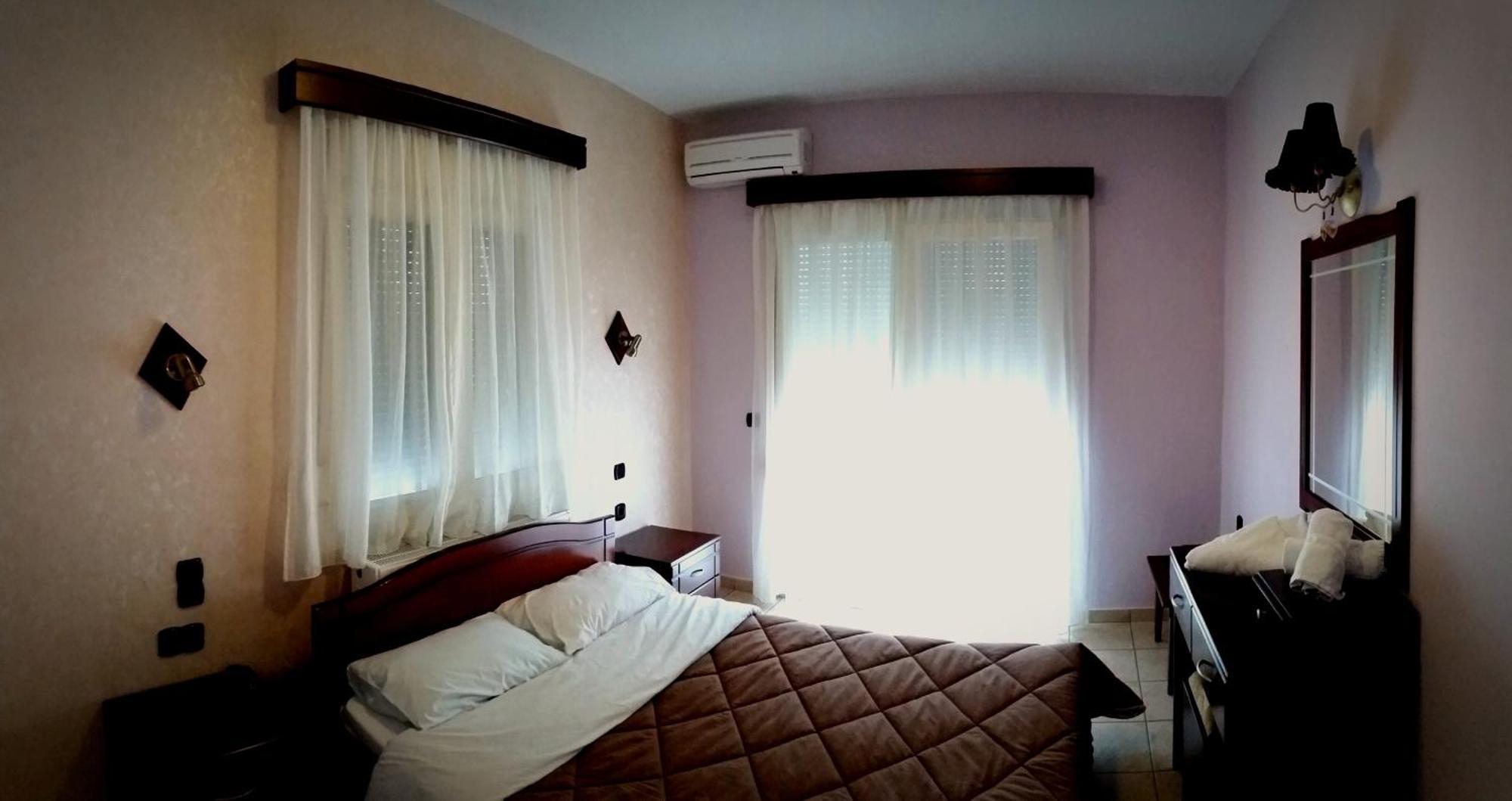 Filippion Hotel Keramotí Habitación foto